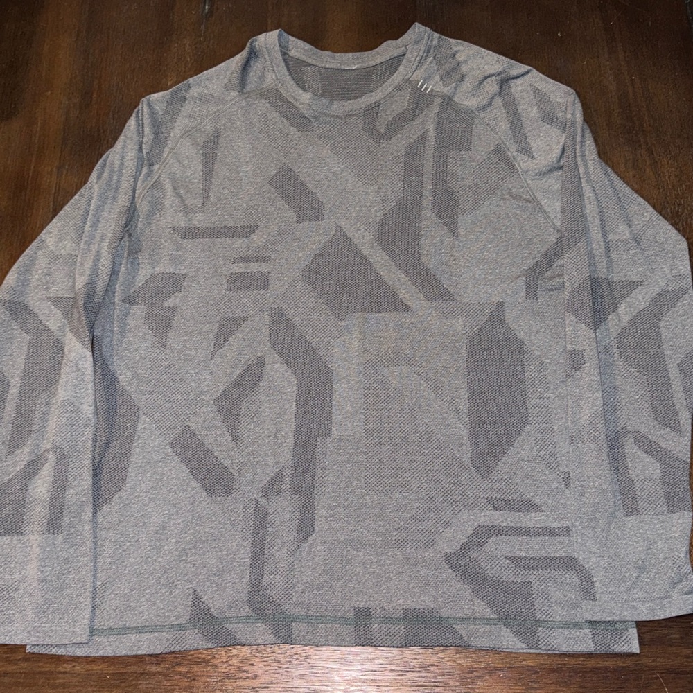 Lululemon Metal Vent Tech Long Sleeve Shirt XL
